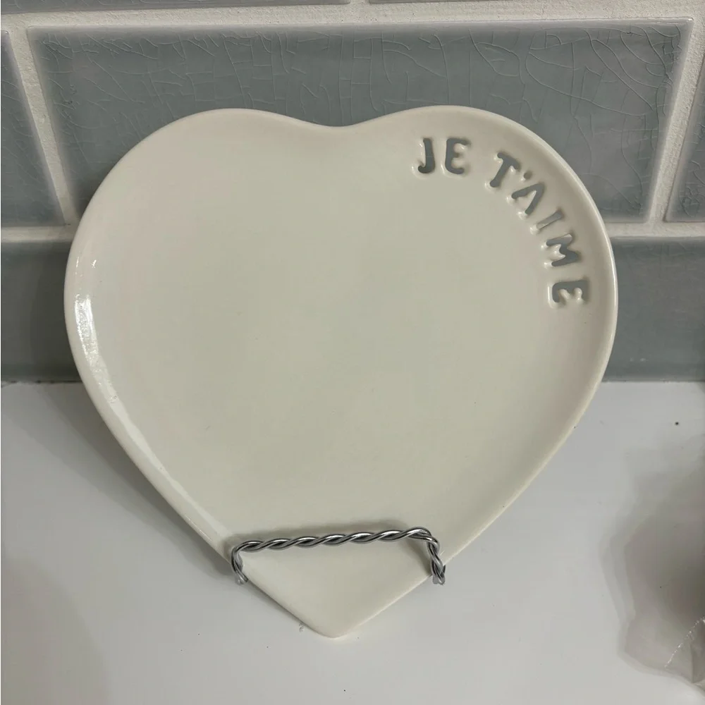 WILLIAMS~SONOMA HEART SHAPED PIERCED PLATES{LOVE~JE T'AIME~7X7